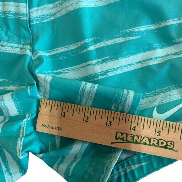 SIZE 4 Nike Golf TOUR PERFORMANCE DRI-FIT - Picture 6 of 14